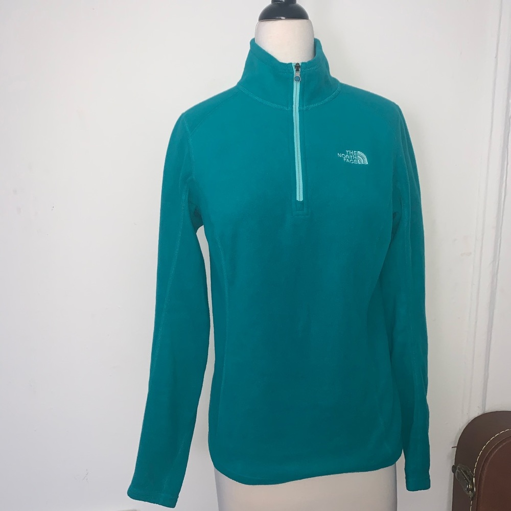 The north face sweater